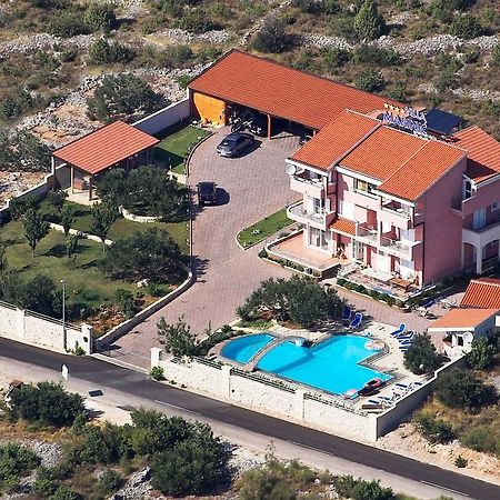 פרימוסטן Apartments Marinic מראה חיצוני תמונה