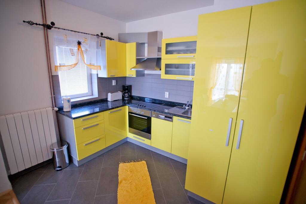 פרימוסטן Apartments Marinic חדר תמונה