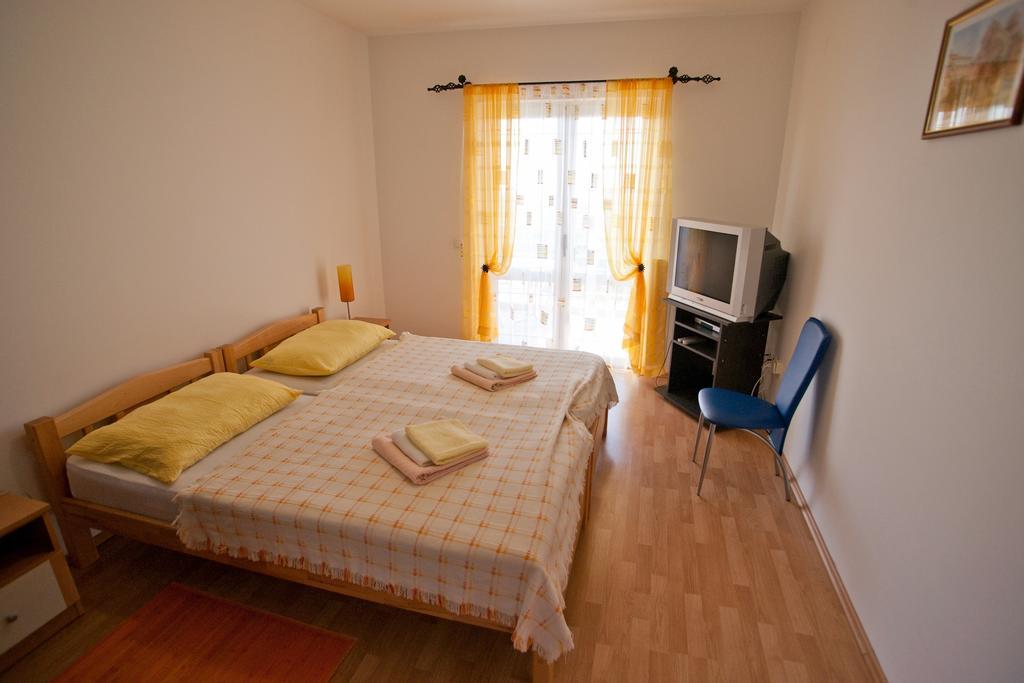 פרימוסטן Apartments Marinic חדר תמונה