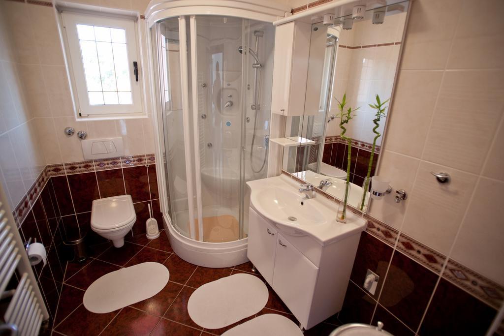 פרימוסטן Apartments Marinic חדר תמונה