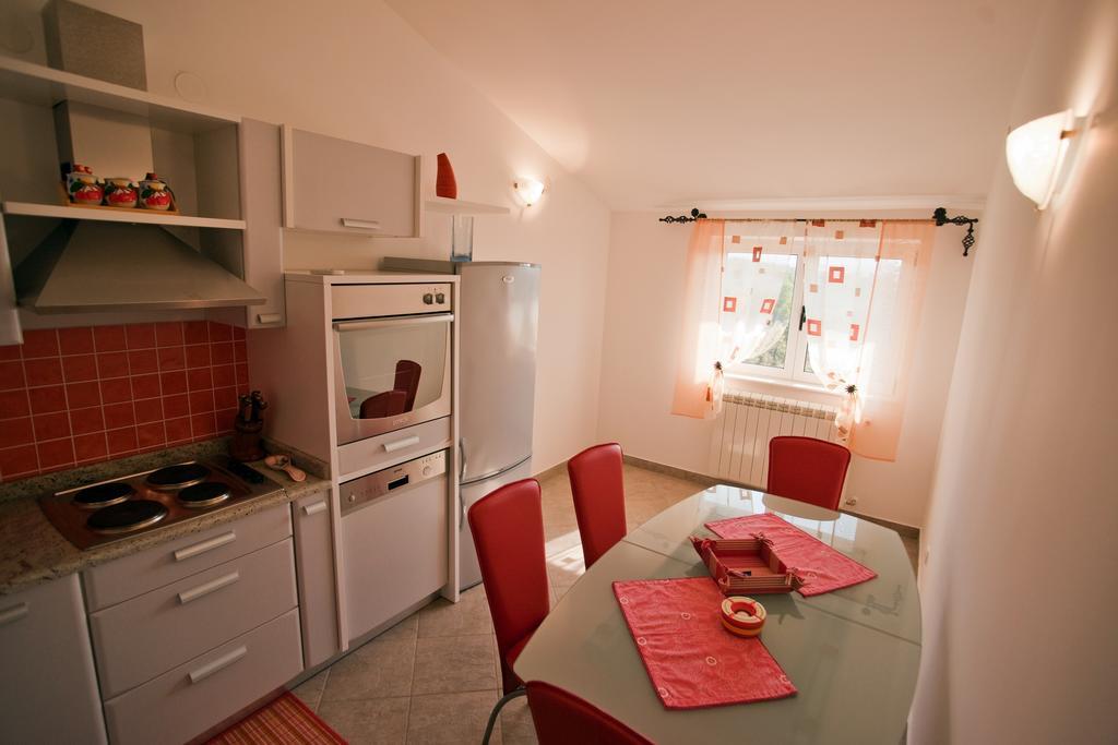 פרימוסטן Apartments Marinic חדר תמונה