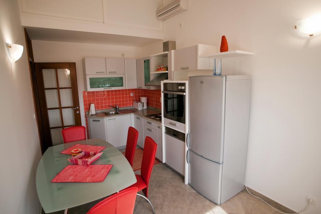 פרימוסטן Apartments Marinic חדר תמונה