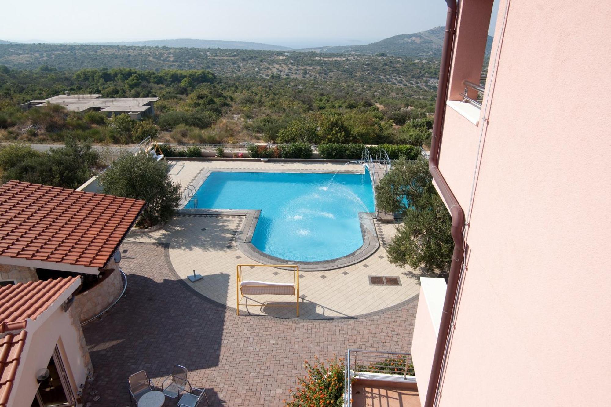 פרימוסטן Apartments Marinic מראה חיצוני תמונה