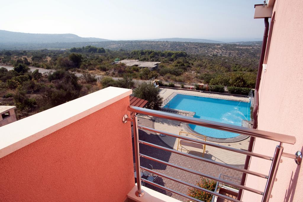 פרימוסטן Apartments Marinic חדר תמונה