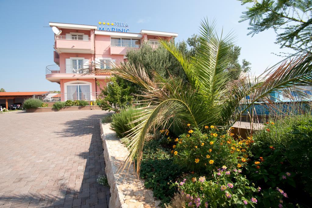 פרימוסטן Apartments Marinic מראה חיצוני תמונה