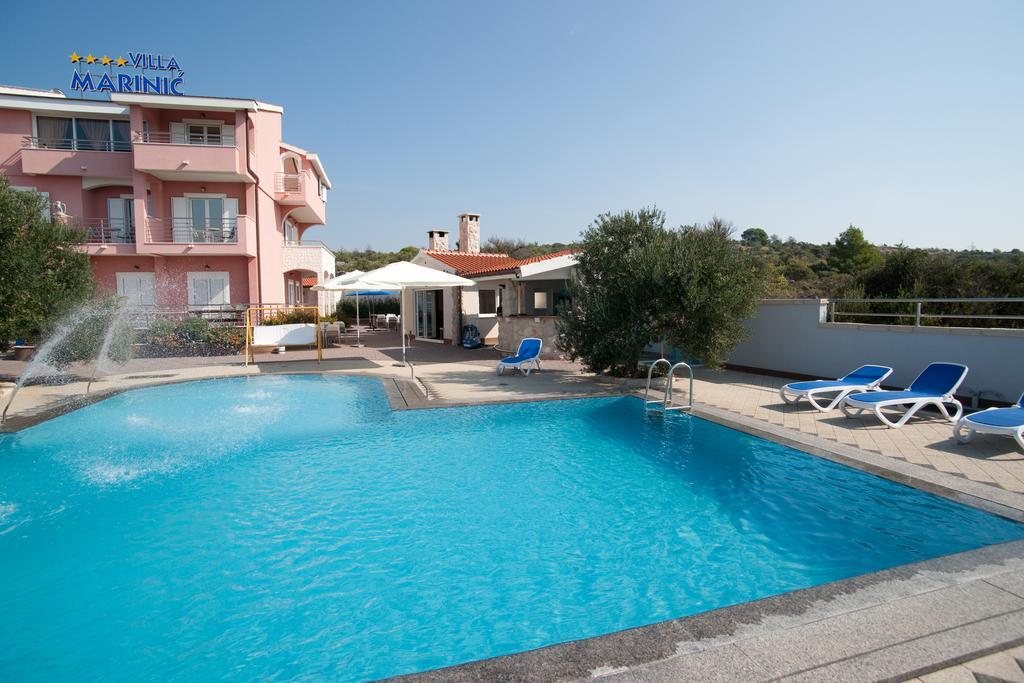 פרימוסטן Apartments Marinic מראה חיצוני תמונה